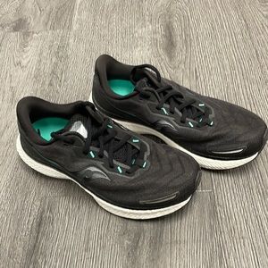 W Saucony Triumph 19